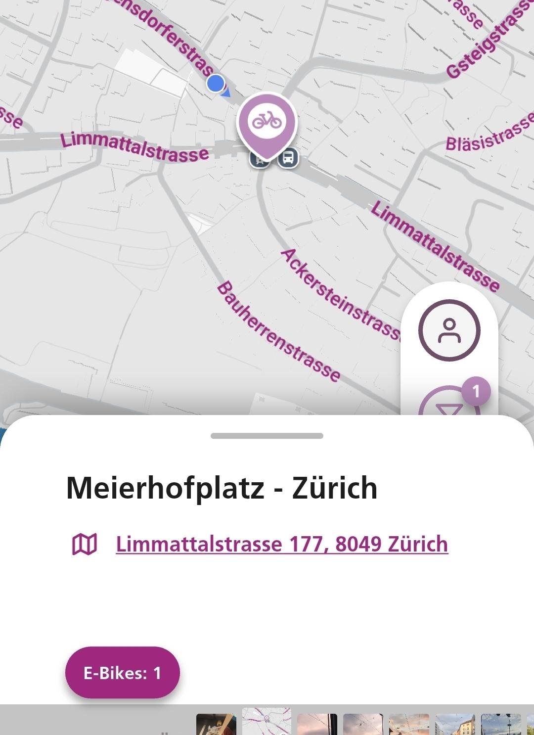 Noch ein Publibike am Meierhofplatz. Der blaue Punkt meine Position. Ich steige nur aus dem Bus, wenn es noch das steht... und da steht es ... und daneben ein Studi, der es gerade löst😭... also weiter im Bus.
